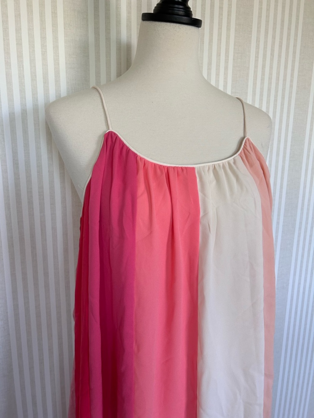 Jun & Ivy Ombré Pink Mini Dress color-block panels in pink & cream Size Small - Picture 3 of 10